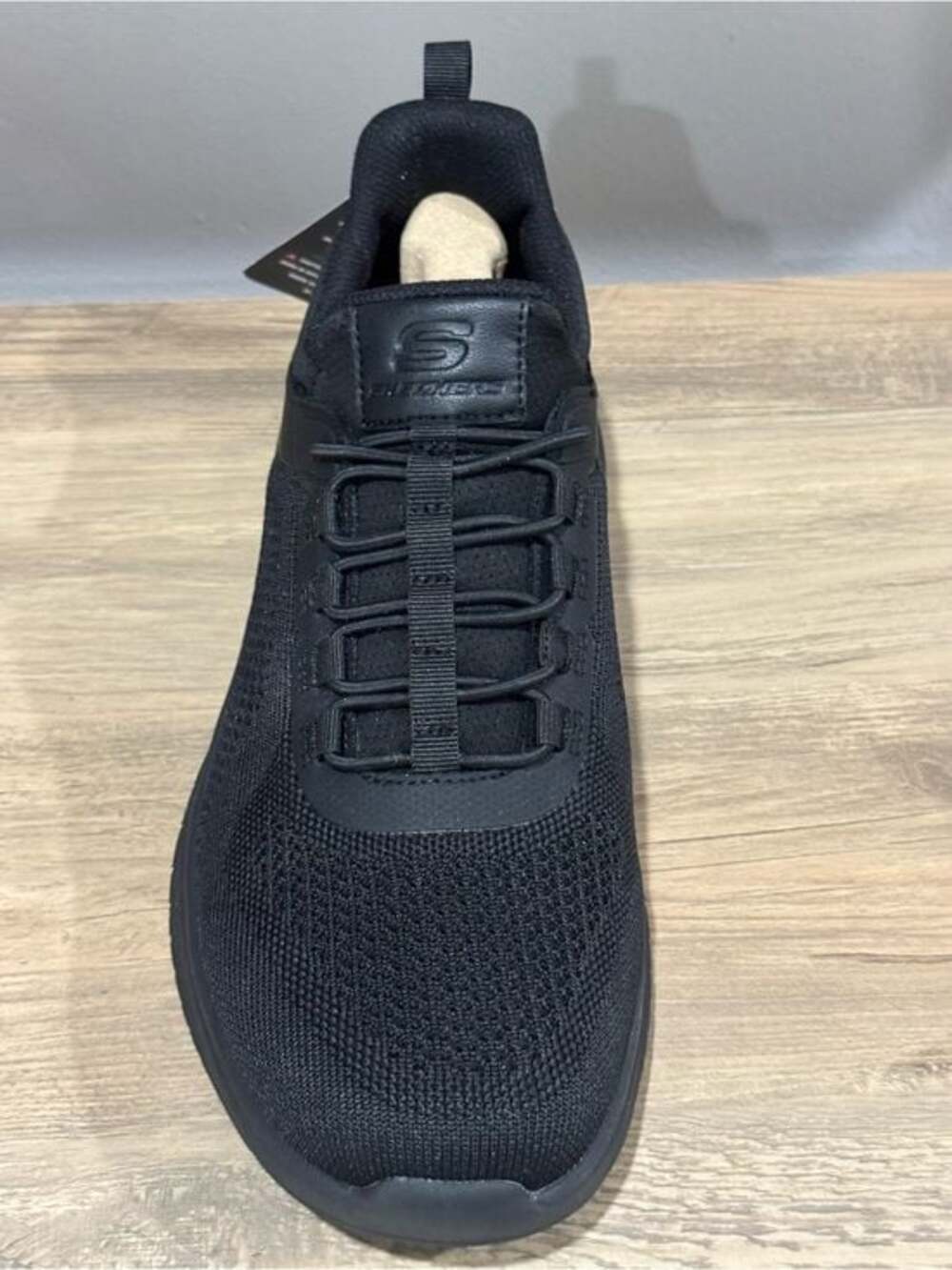 NIB Skechers Black Arch Fit Slip-Resistant Knit Sneaker, 8.5M - Picture 4 of 8